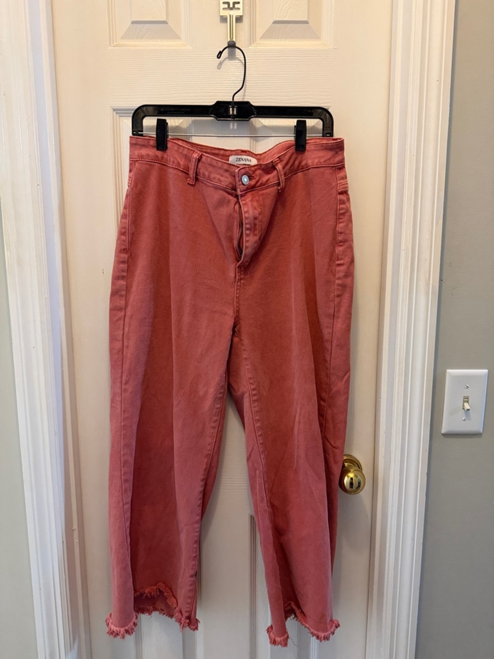 Zenana Outfitters Cropped Ankle Jeans in Rosewood